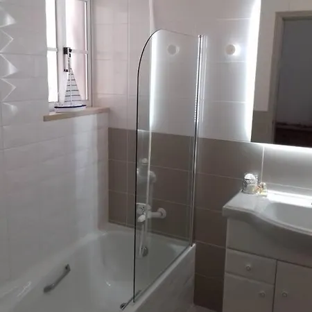 Sunshine Coast, Sea View, Elevator & Wi-fi Apartmán Luz