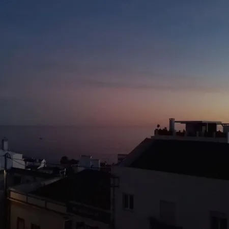 Apartmán Sunshine Coast, Sea View, Elevator & Wi-fi *