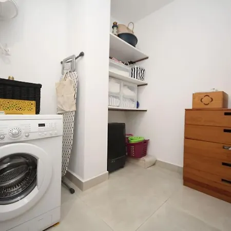 Sunshine Coast, Sea View, Elevator & Wi-fi Apartmán Luz